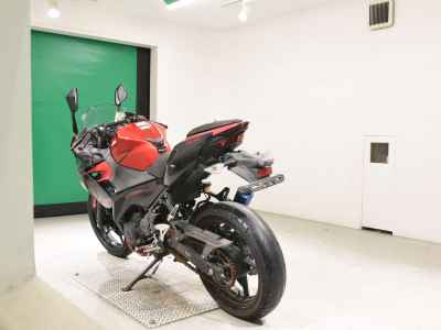 Kawasaki Ninja 400 2019