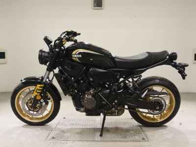 Yamaha XSR700 2023