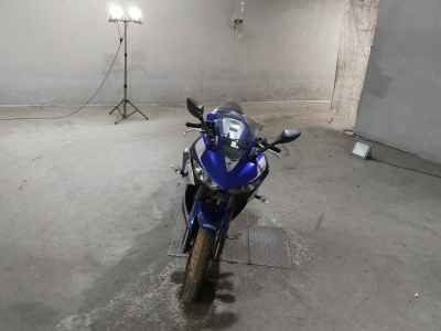 Yamaha YZF-R25 2015