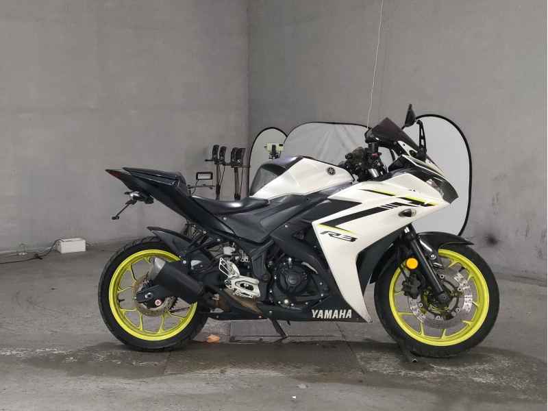Yamaha YZF-R3 2018