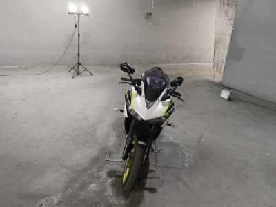 Yamaha YZF-R3 2018