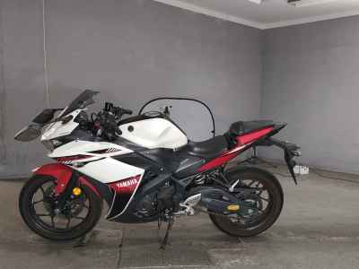 Yamaha YZF-R25 2016