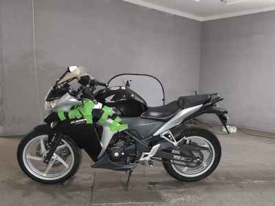 Honda CBR250R 2011