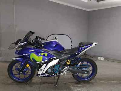 Yamaha YZF-R25 2015