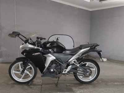 Honda CBR250R 2011