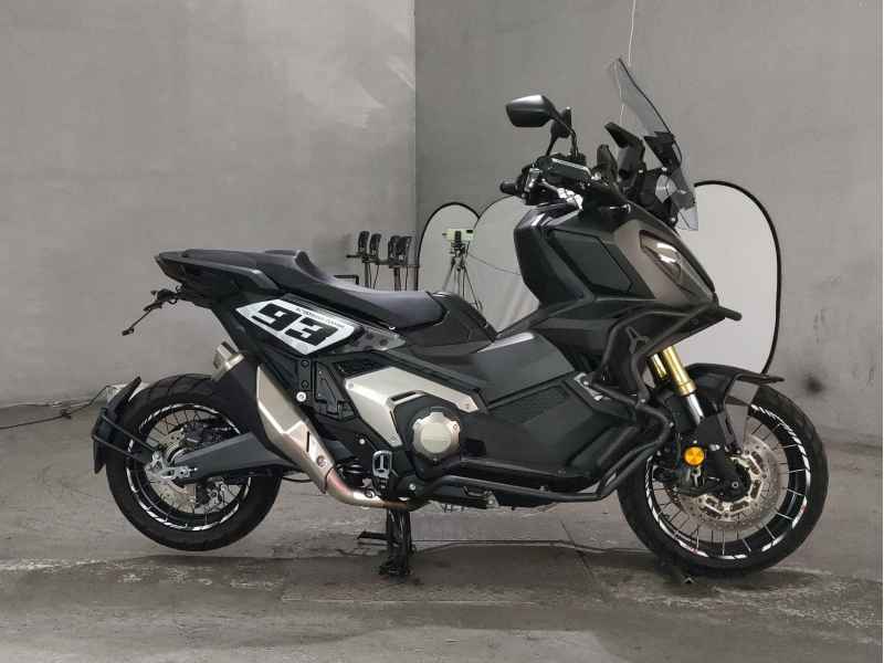 Honda X-Adv 750 2024