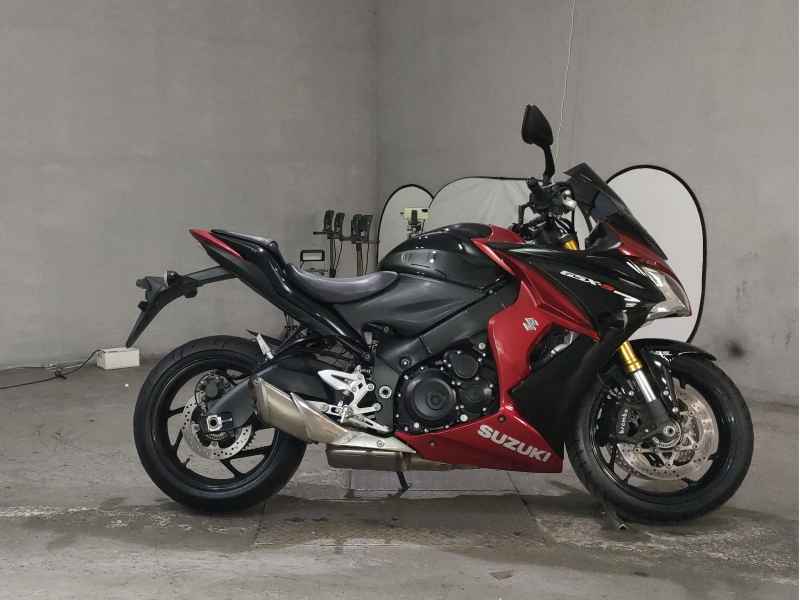 Suzuki GSX-S1000F 2015