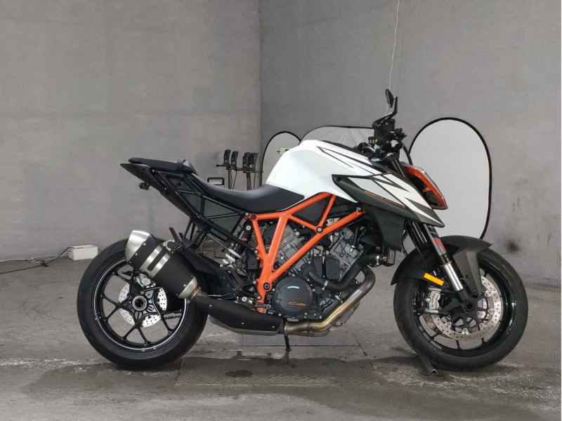 KTM 1290 Super Duke R 2019
