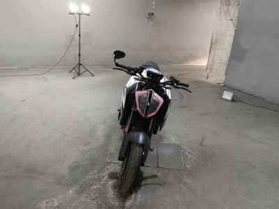 KTM 1290 Super Duke R 2019