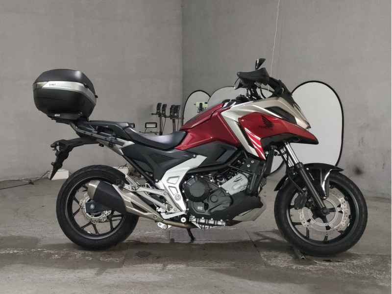 Honda NC750X 2023