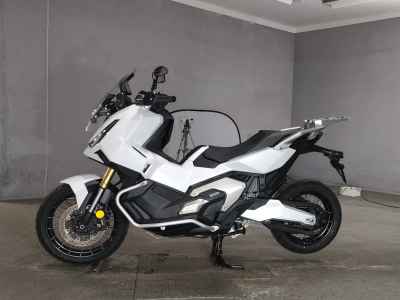 Honda X-Adv 750 2025