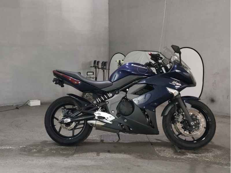Kawasaki Ninja 400R 2012