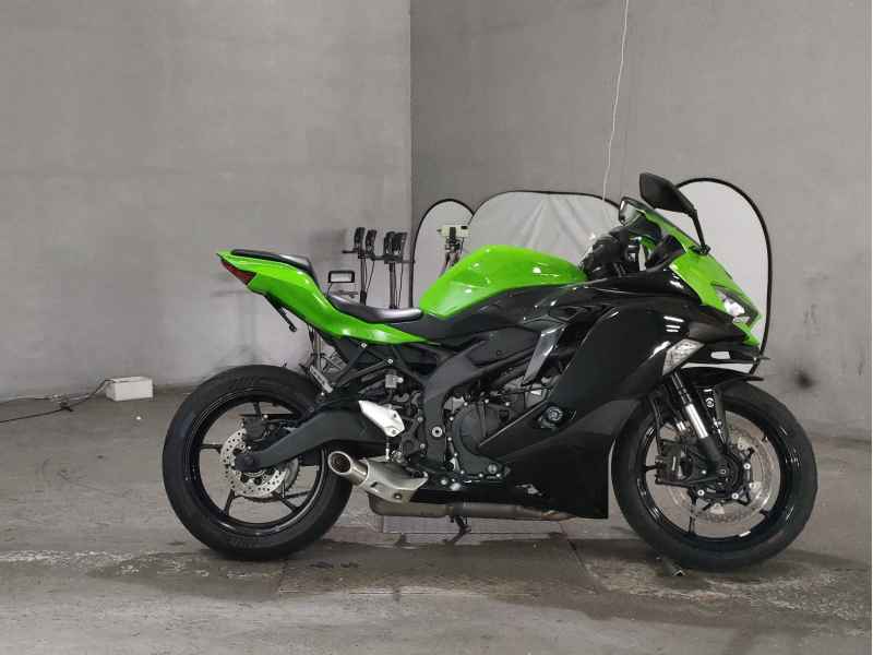 Kawasaki Ninja ZX-25R 2021