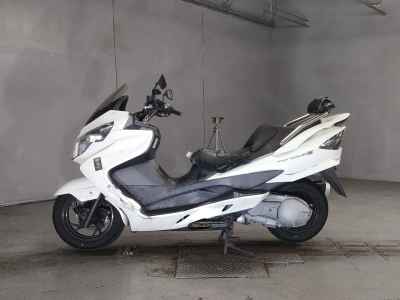 Suzuki Skywave 250S