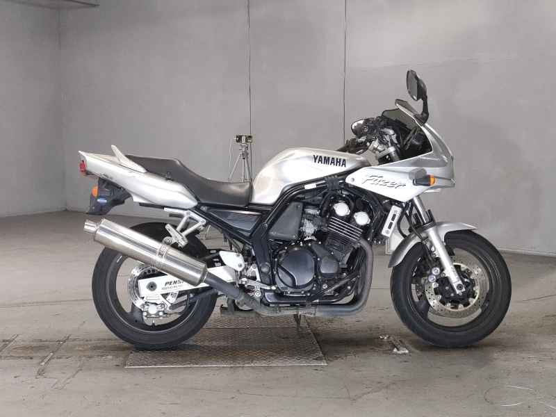 Yamaha FZS600 Fazer