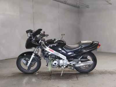 Kawasaki ZZR250