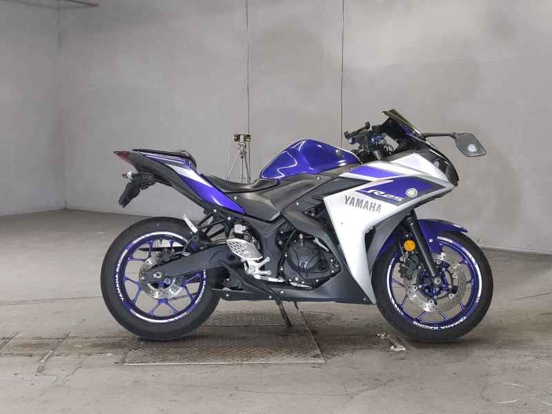 Yamaha YZF-R25 2015