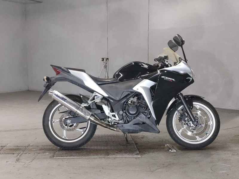 Honda CBR250R 2011