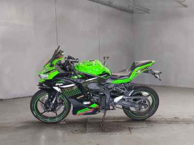 Kawasaki Ninja ZX-25R KRT Edition