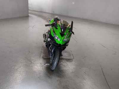 Kawasaki Ninja ZX-25R KRT Edition