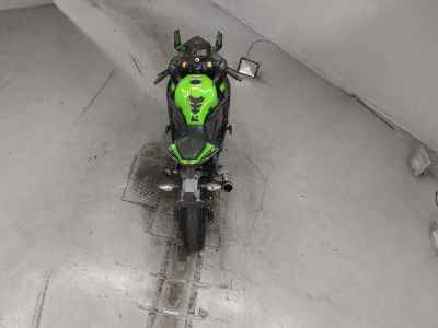 Kawasaki Ninja ZX-25R KRT Edition