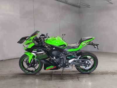Kawasaki Ninja ZX-25R KRT Edition