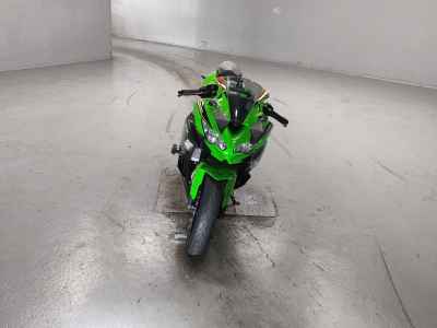 Kawasaki Ninja ZX-25R KRT Edition