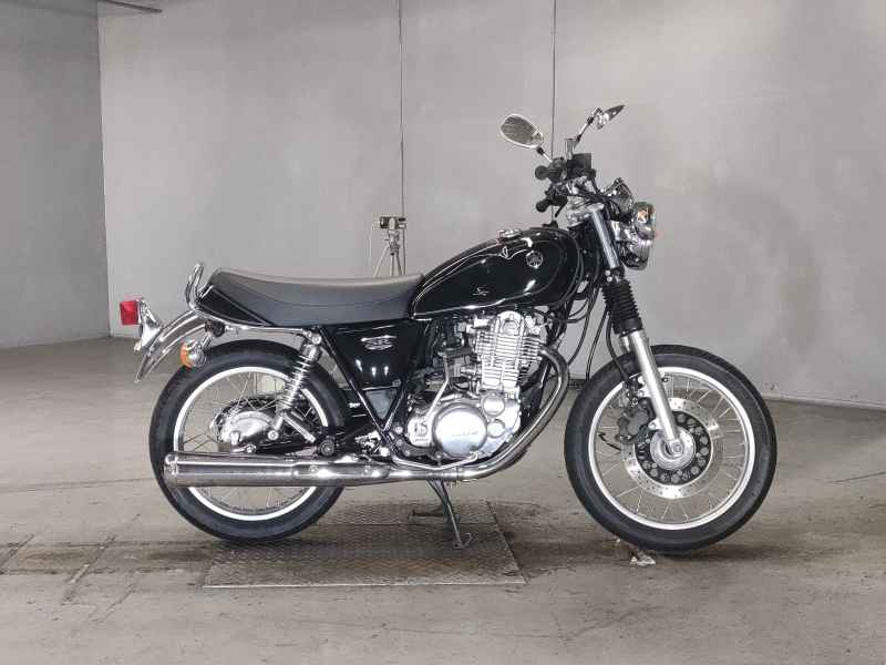Yamaha SR400