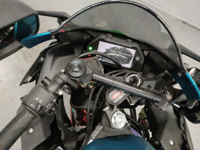 Yamaha YZF-R25 2021