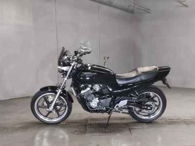 Honda CB250 Jade