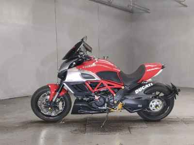 Ducati Diavel 2012