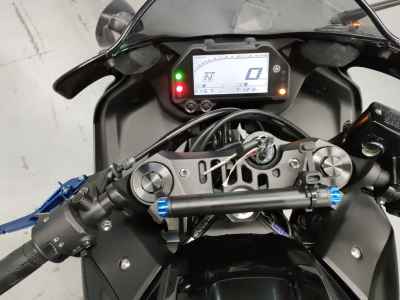 Yamaha YZF-R25 2023