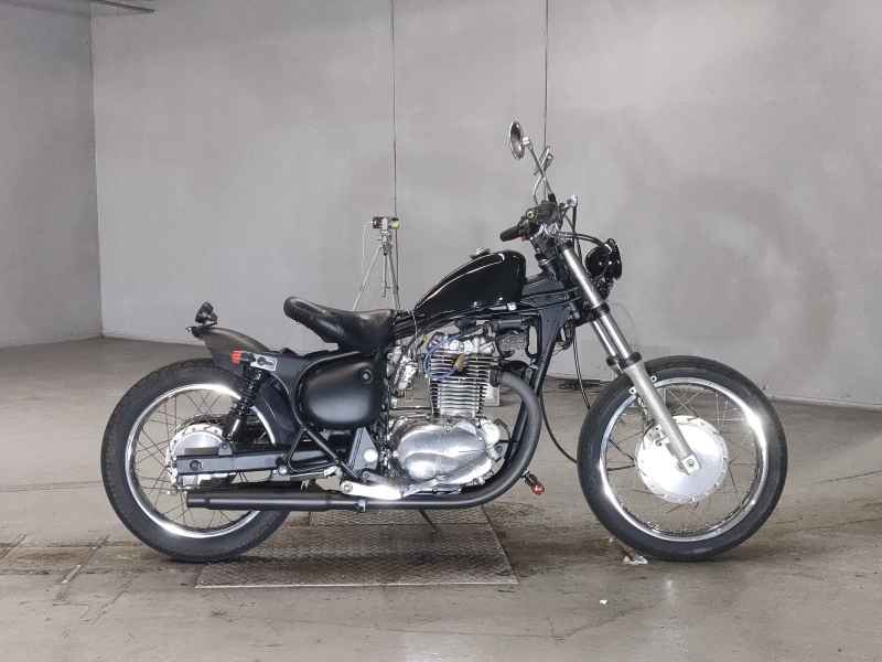 Kawasaki Estrella Custom