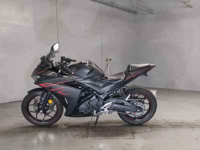 Yamaha YZF-R25 2017