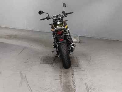 Kawasaki Z900RS 2021