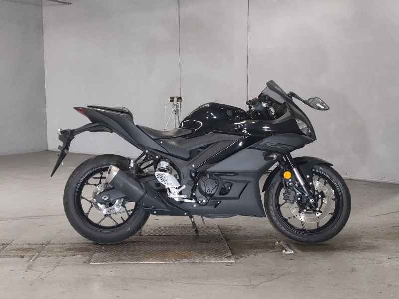 Yamaha YZF-R25 2020