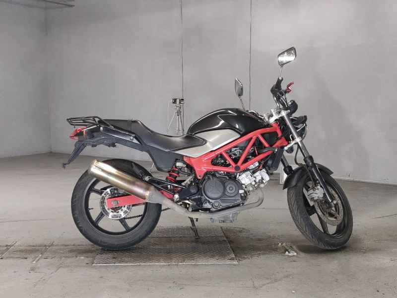 Honda VTR250 2011