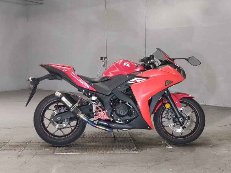 Yamaha YZF-R25 2015