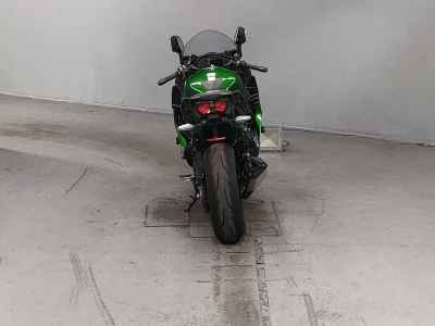 Kawasaki Ninja H2 SX 2018