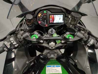 Kawasaki Ninja H2 SX 2018