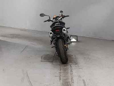 Triumph Street Triple R 2010