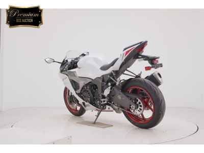 Kawasaki Ninja ZX-6R 2025