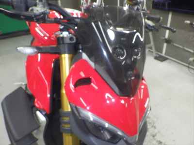 Ducati Streetfighter V4S 2021