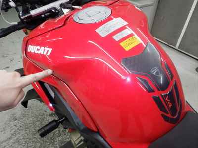 Ducati Streetfighter V4S 2021