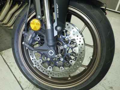 Honda CB650R E-Clutch 2024