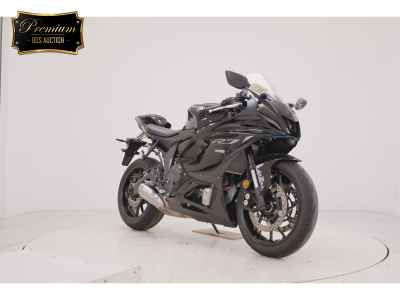 Yamaha YZF-R7 2025