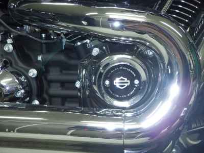 Harley-Davidson Sport Glide FLSB1750 2025