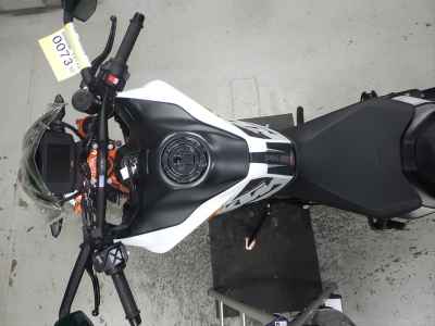 KTM 890 Duke R 2021