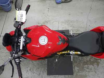Ducati Streetfighter V2 2023