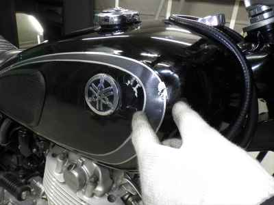 Yamaha SR400 2012